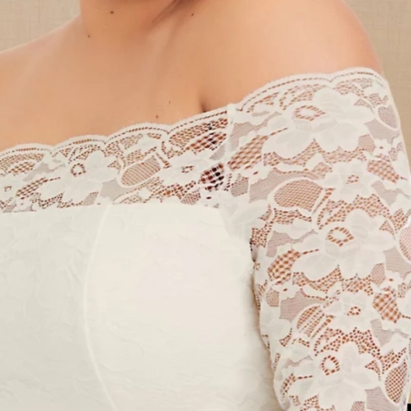 TORRID wedding/Special Occasion Ivory Lace Off Shoulder Bodycon Dress NWT - Picture 4 of 8
